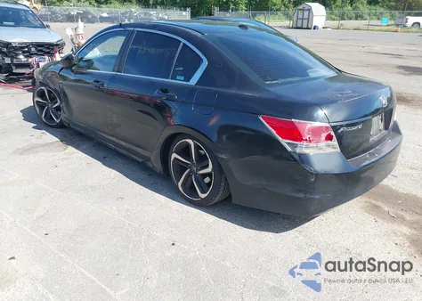 2010 Honda Accord 2.4 Ex-L из США, поврежденный, VIN 1HGCP2F80AA040271